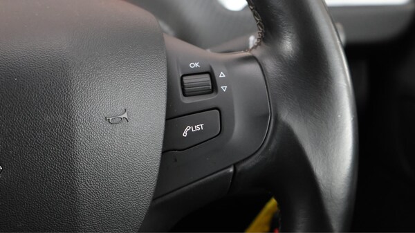 Used Peugeot 208 2019 for sale - 75540129: Photo 25