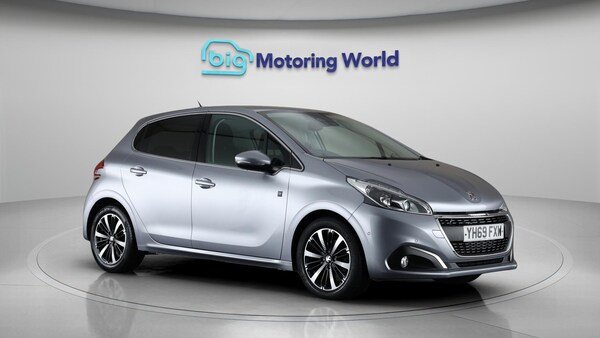 Used Peugeot 208 2019 for sale - 75540129: Photo 2