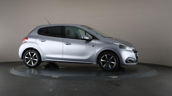 Used Peugeot 208 2019 for sale - 75540129: Photo 60