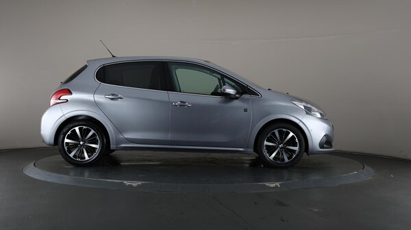 Used Peugeot 208 2019 for sale - 75540129: Photo 62