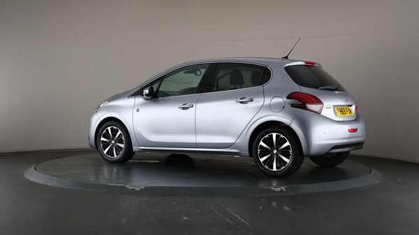 Used Peugeot 208 2019 for sale - 75540129: Photo 77