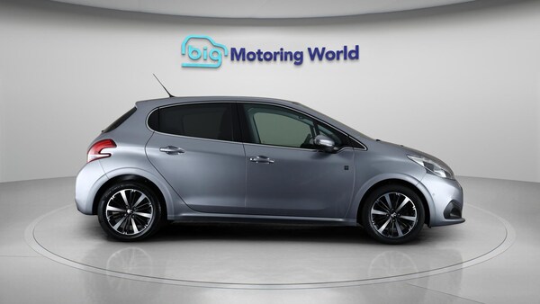Used Peugeot 208 2019 for sale - 75540129: Photo 9
