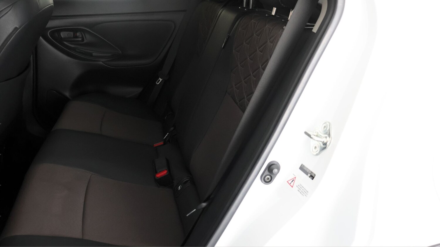 Used Toyota Yaris Cross 2024 for sale - 78055999: Photo 16