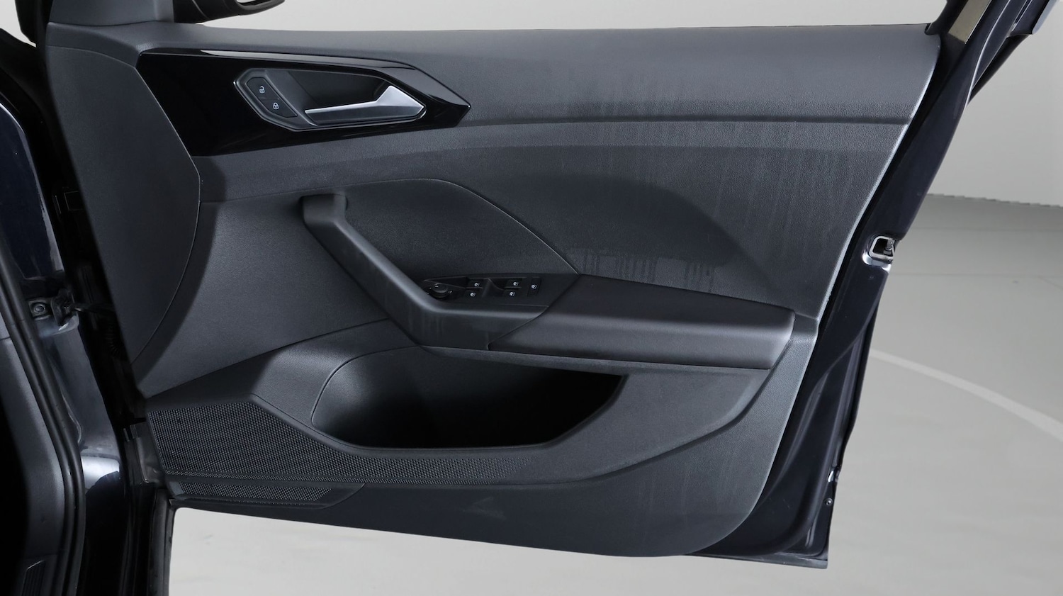 Used Volkswagen T-Cross 2023 for sale - 77934901: Photo 14