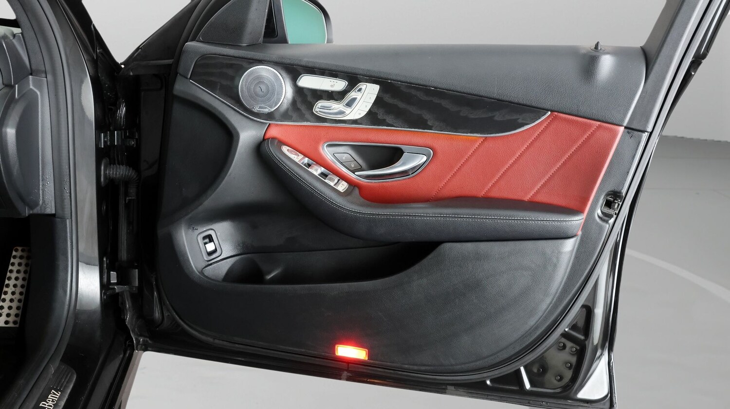 Used Mercedes-Benz C Class 2018 for sale - 77728941: Photo 15