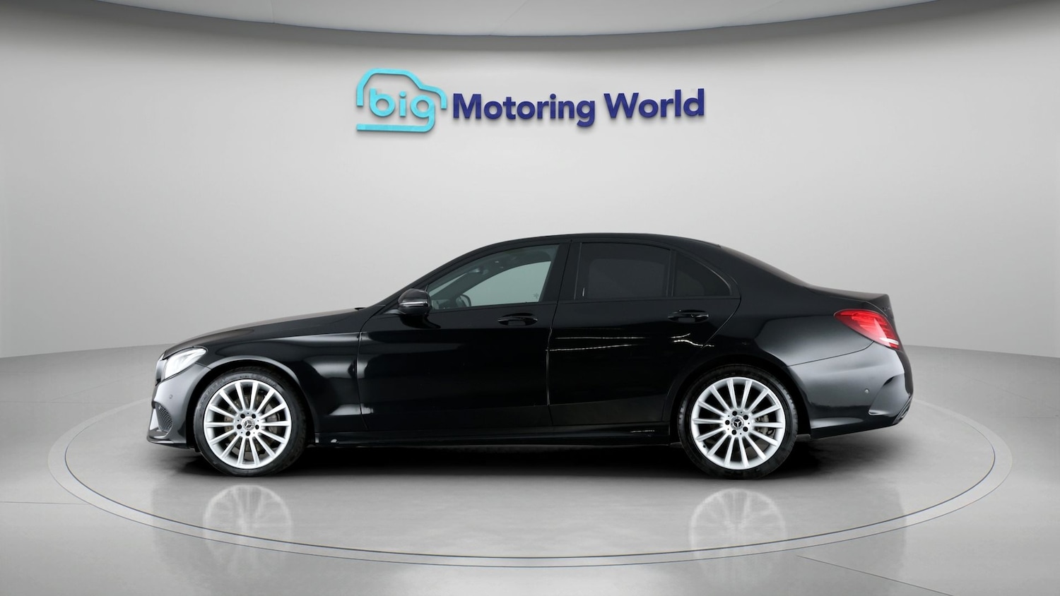 Used Mercedes-Benz C Class 2018 for sale - 77728941: Photo 4