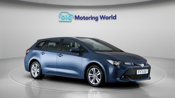 Used Toyota Corolla 2021 for sale - 76246604: Photo 2