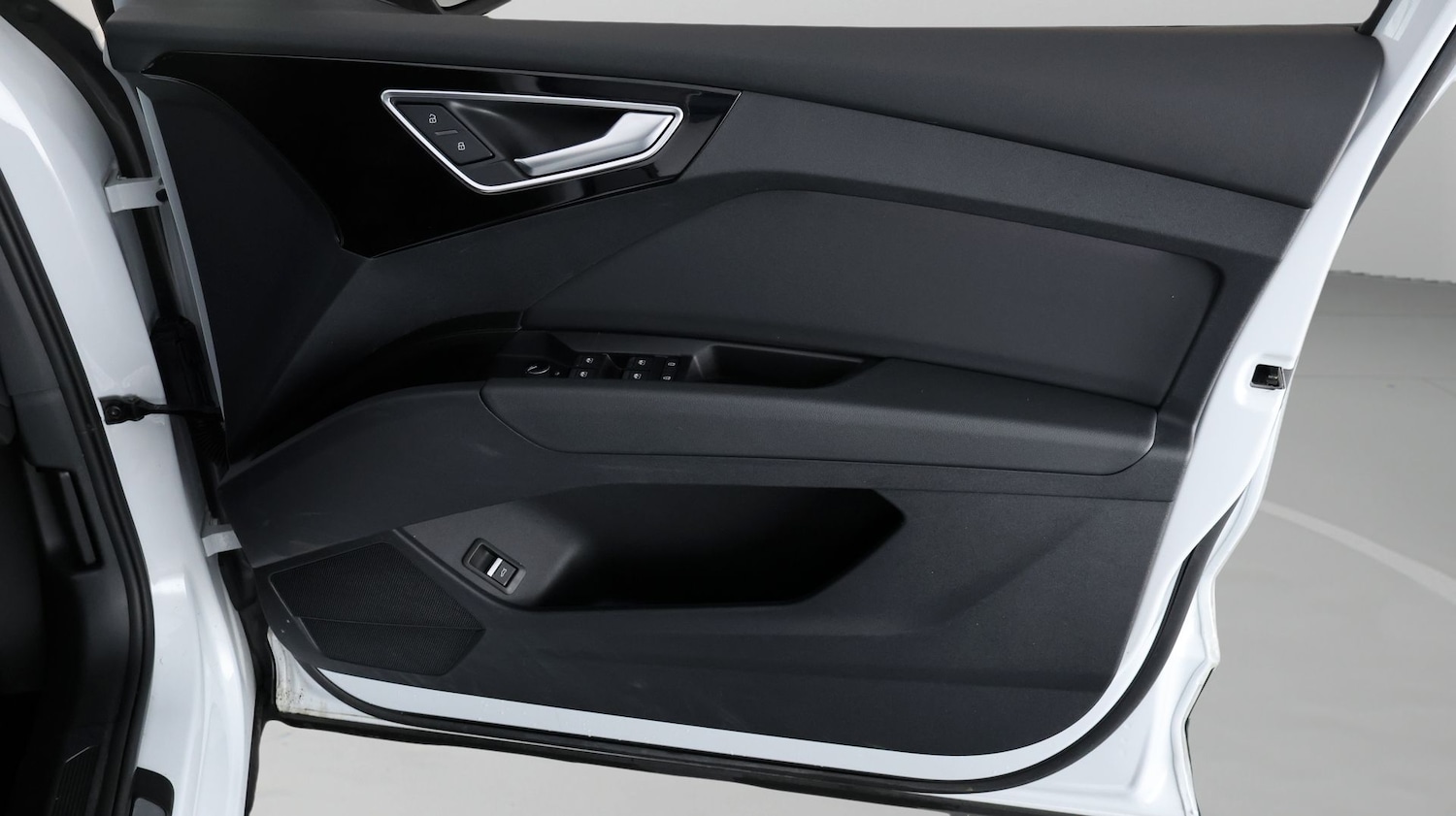 Used Audi Q4 e-tron 2023 for sale - 78112357: Photo 14