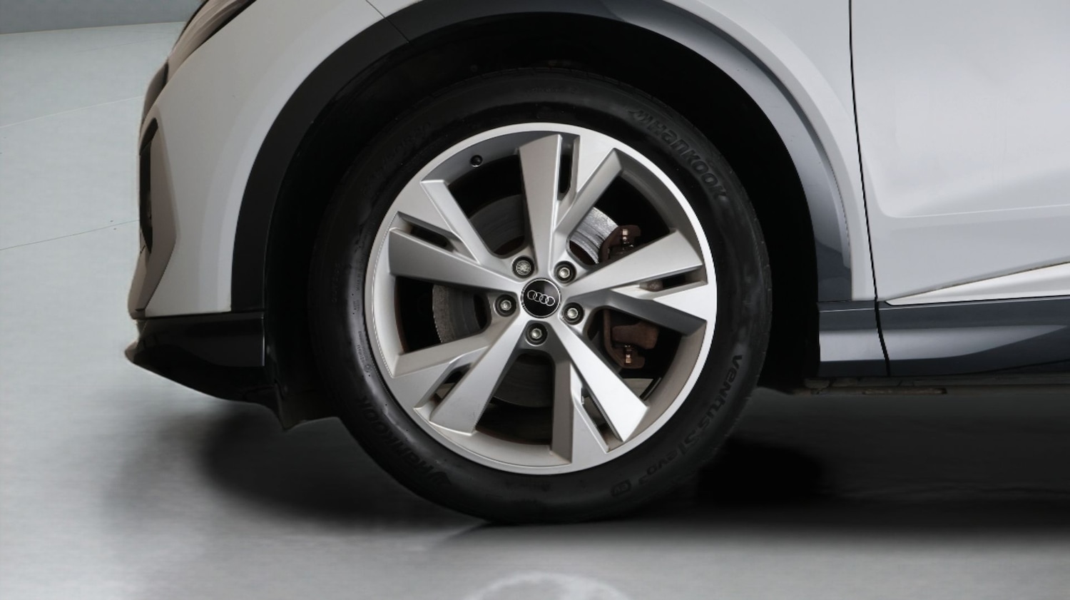 Used Audi Q4 e-tron 2023 for sale - 78112357: Photo 17