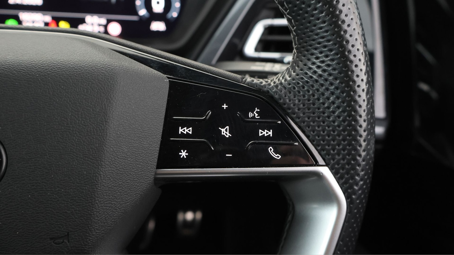 Used Audi Q4 e-tron 2023 for sale - 78112357: Photo 19