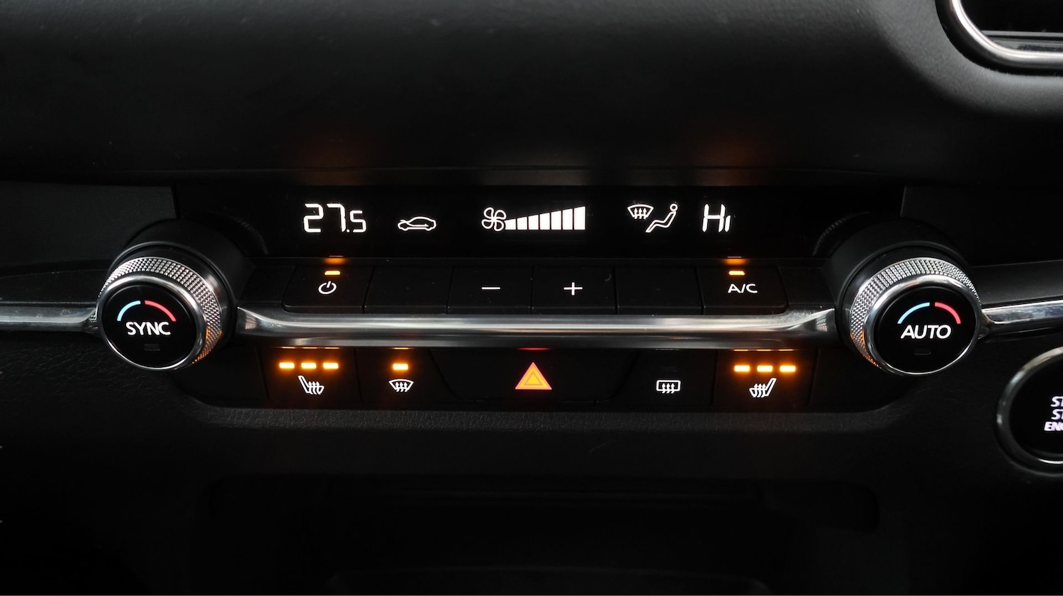 Used Mazda CX-30 2023 for sale - 77715208: Photo 11