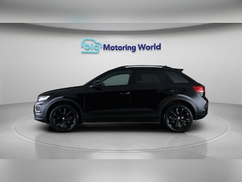Used Volkswagen T-Roc 2021 for sale - 78539540: Photo