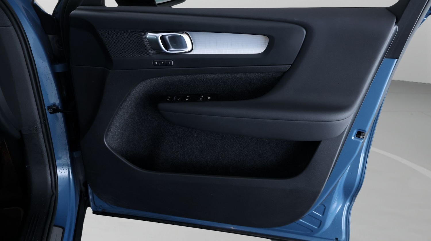 Used Volvo XC40 2023 for sale - 77620774: Photo 14