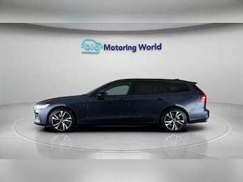 Used Volvo V60 2022 for sale - 79200806: Photo