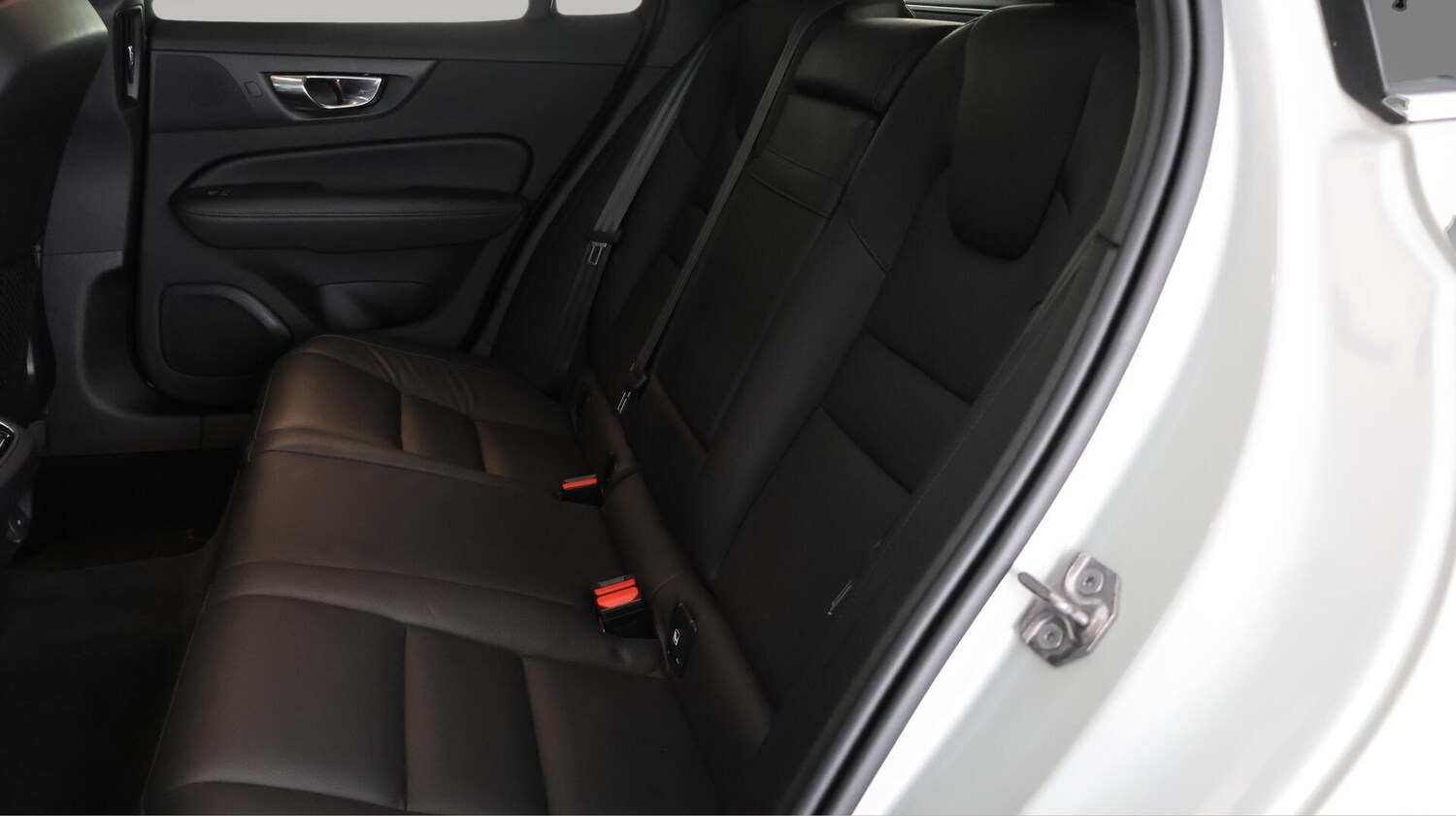 Used Volvo V60 2021 for sale - 76381303: Photo 16