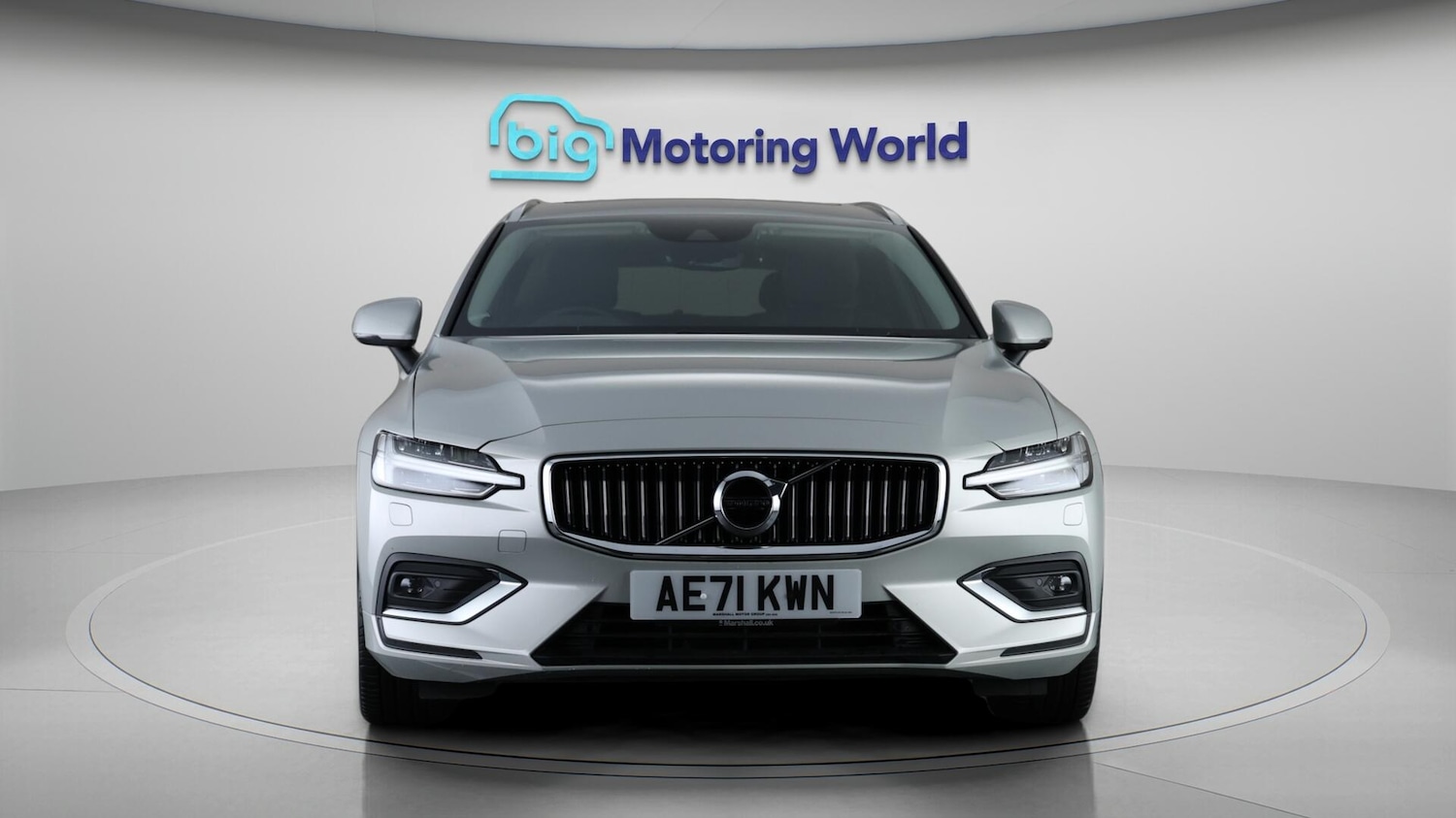Used Volvo V60 2021 for sale - 76381303: Photo 2