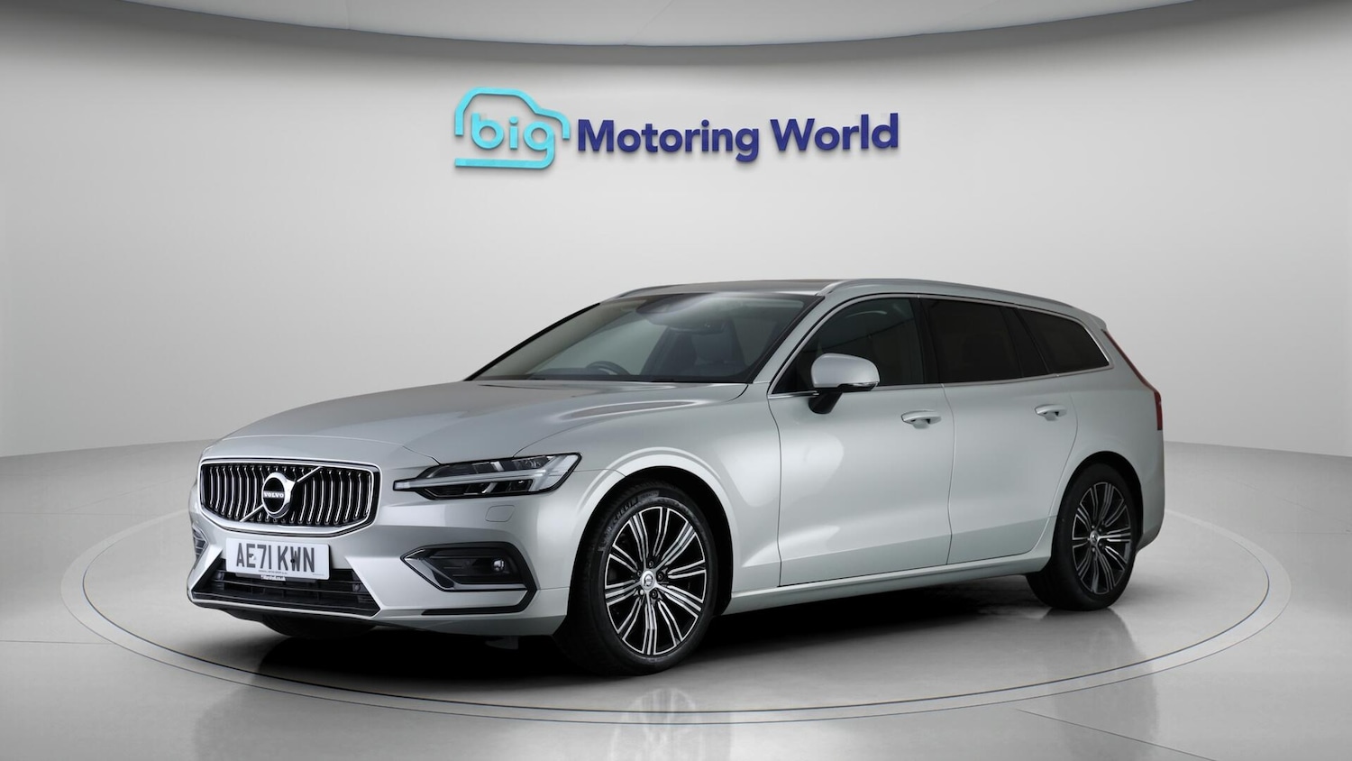 Used Volvo V60 2021 for sale - 76381303: Photo 3