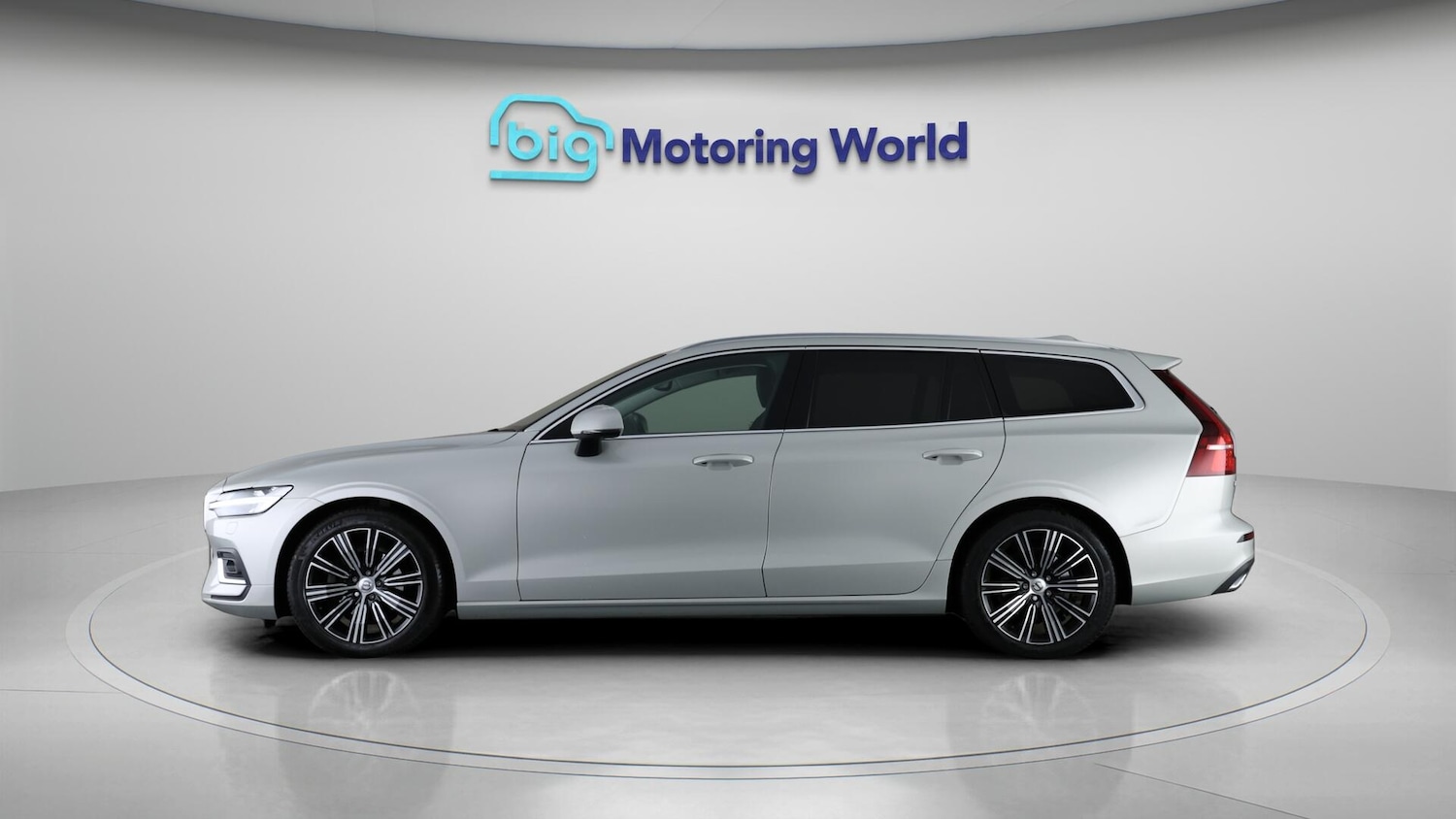 Used Volvo V60 2021 for sale - 76381303: Photo 4