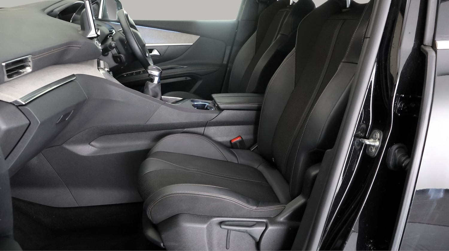 Used Peugeot 3008 2022 for sale - 77643900: Photo 14