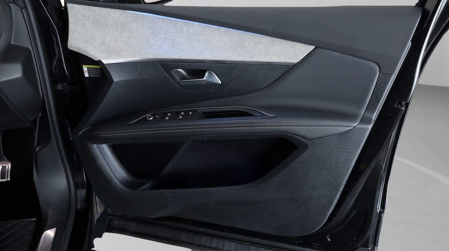 Used Peugeot 3008 2022 for sale - 77643900: Photo 15