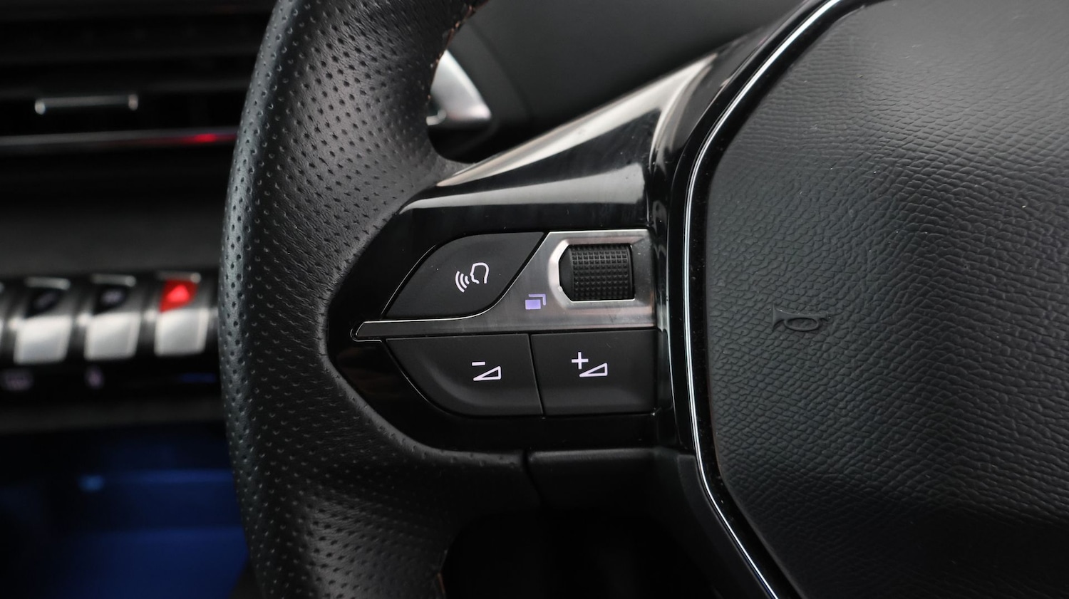 Used Peugeot 3008 2022 for sale - 77643900: Photo 24