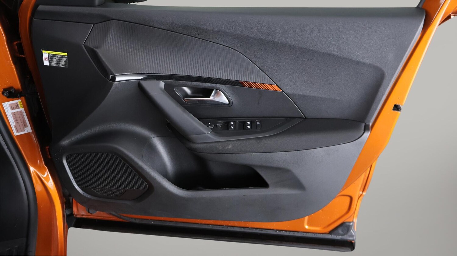 Used Peugeot E-2008 2023 for sale - 76425254: Photo 15