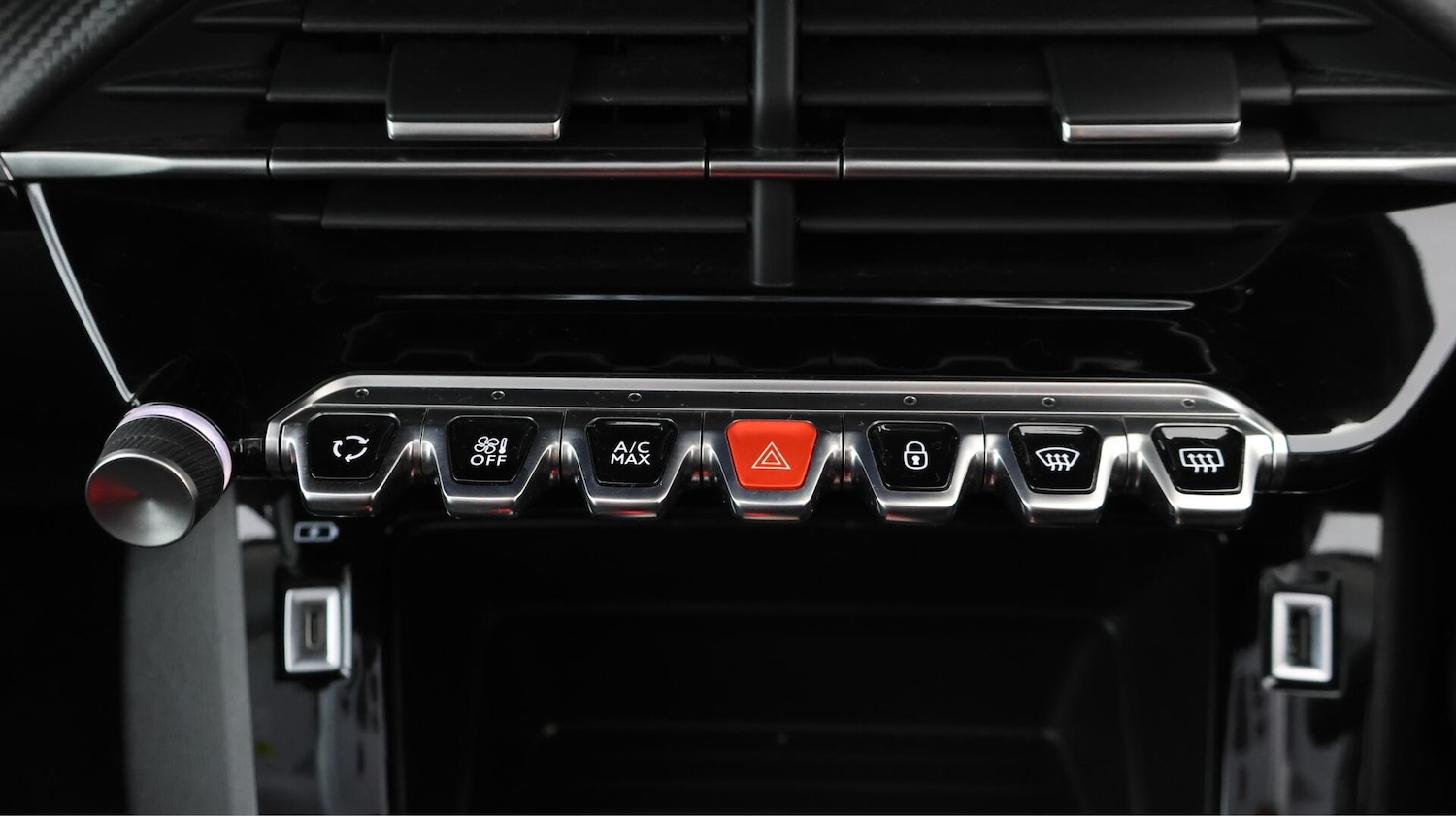 Used Peugeot E-2008 2023 for sale - 76425254: Photo 22