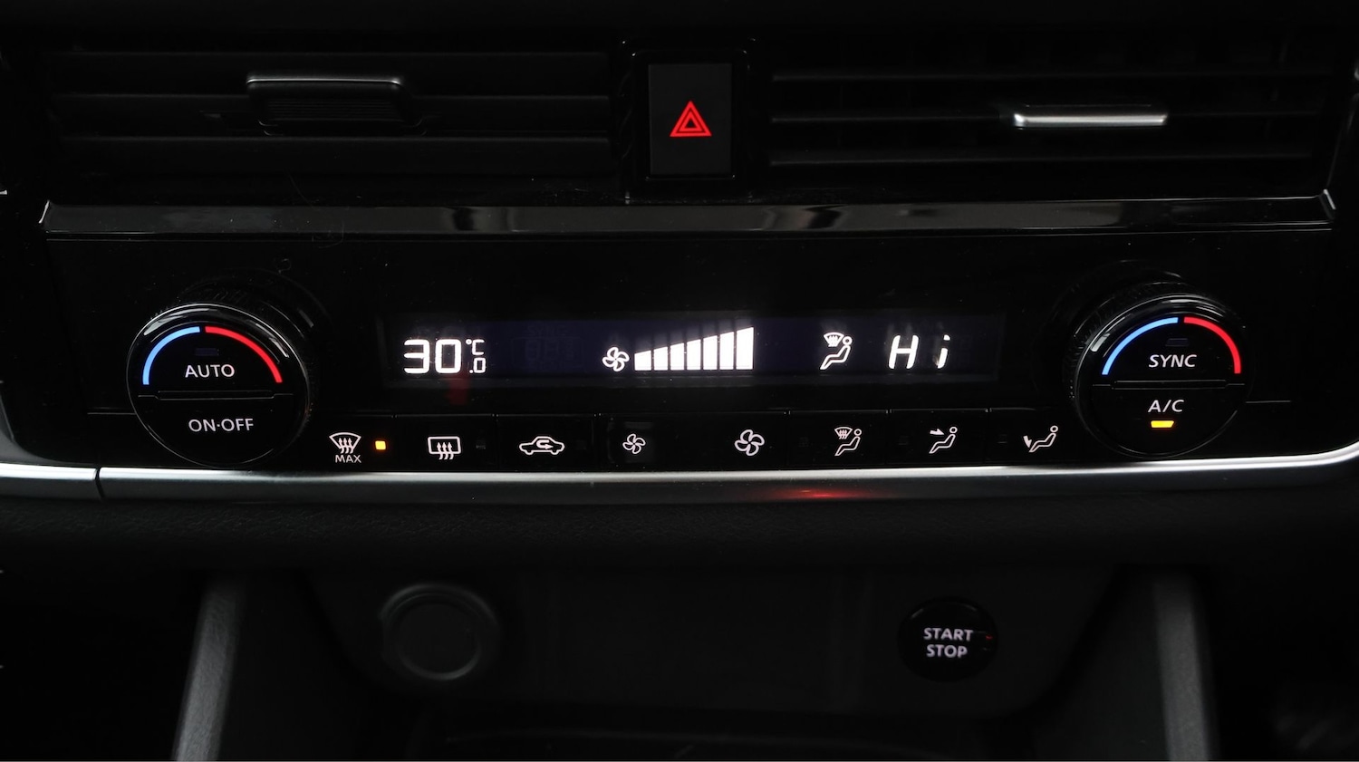 Used Nissan Qashqai 2022 for sale - 77704235: Photo 11