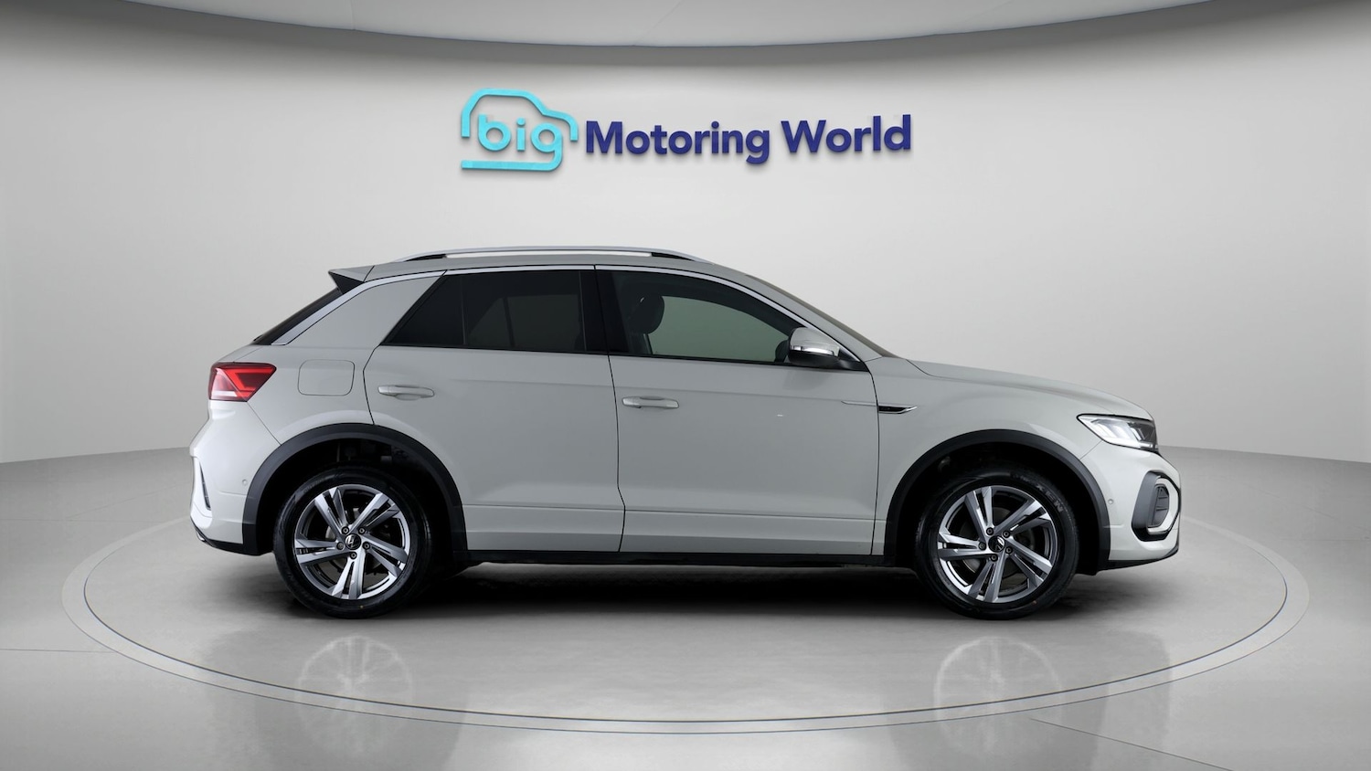 Used Volkswagen T-Roc 2024 for sale - 77897466: Photo 8