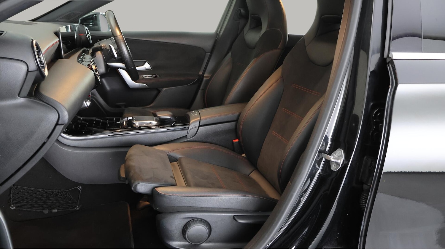 Used Mercedes-Benz A-Class 2020 for sale - 76666639: Photo 15