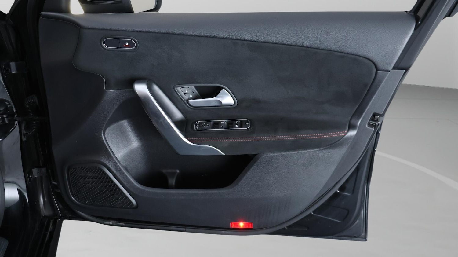 Used Mercedes-Benz A-Class 2020 for sale - 76666639: Photo 16