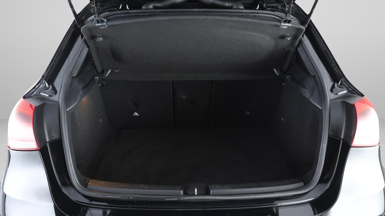 Used Mercedes-Benz A-Class 2020 for sale - 76666639: Photo 18