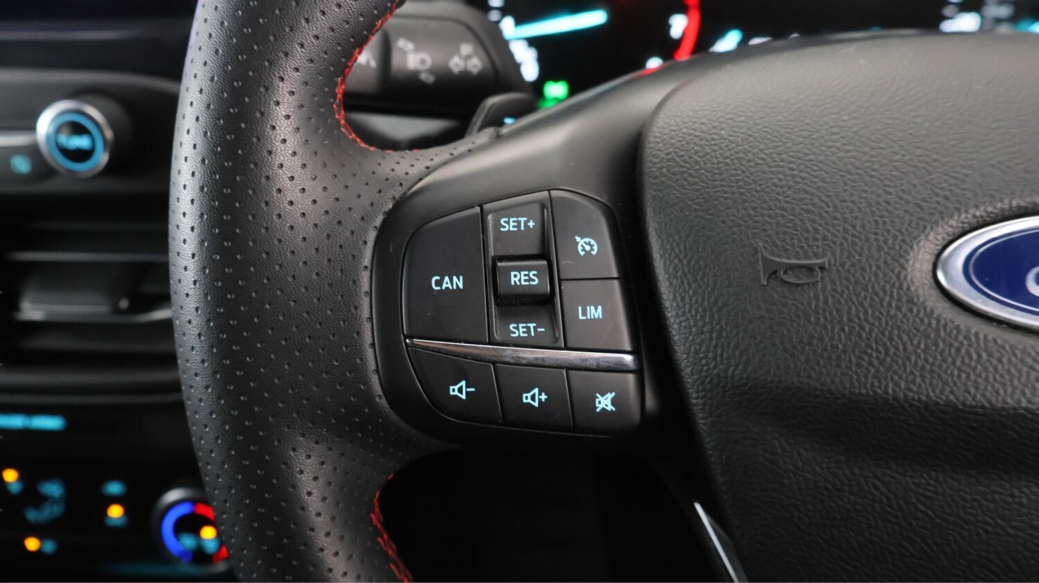 Used Ford Focus 2022 for sale - 77371049: Photo 20