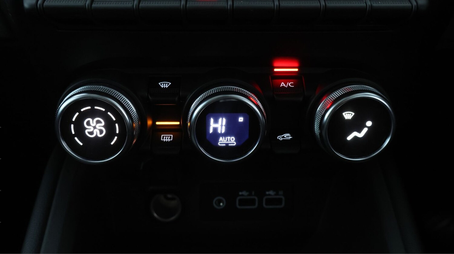 Used Renault Clio 2024 for sale - 78016023: Photo 11