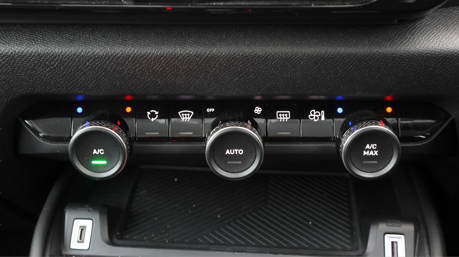 Used Citroen C4 2022 for sale - 78134882: Photo 12