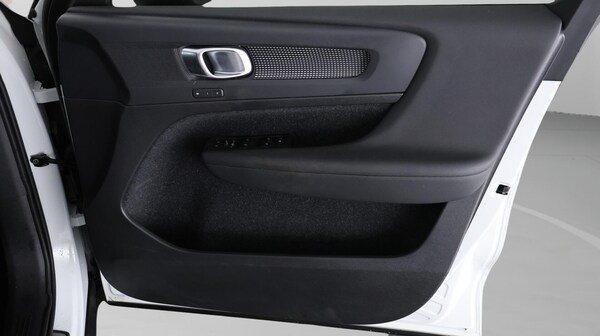 Used Volvo XC40 2020 for sale - 76189323: Photo 16
