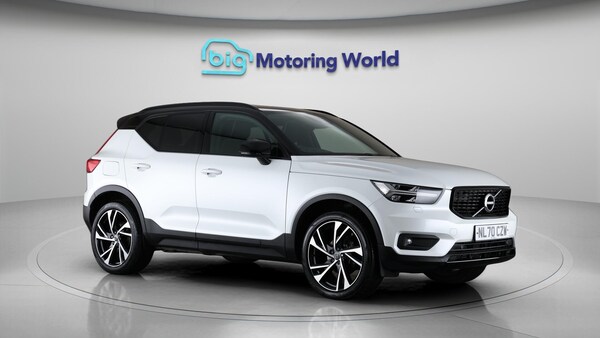 Used Volvo XC40 2020 for sale - 76189323: Photo 2