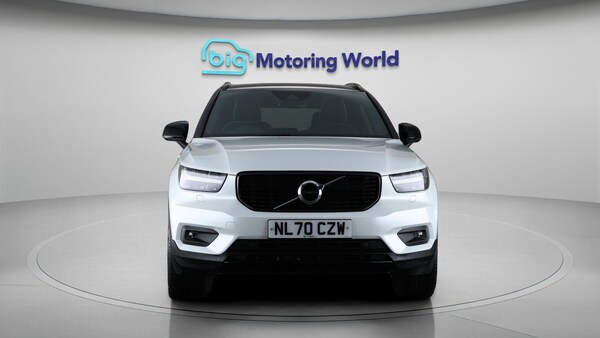 Used Volvo XC40 2020 for sale - 76189323: Photo 3