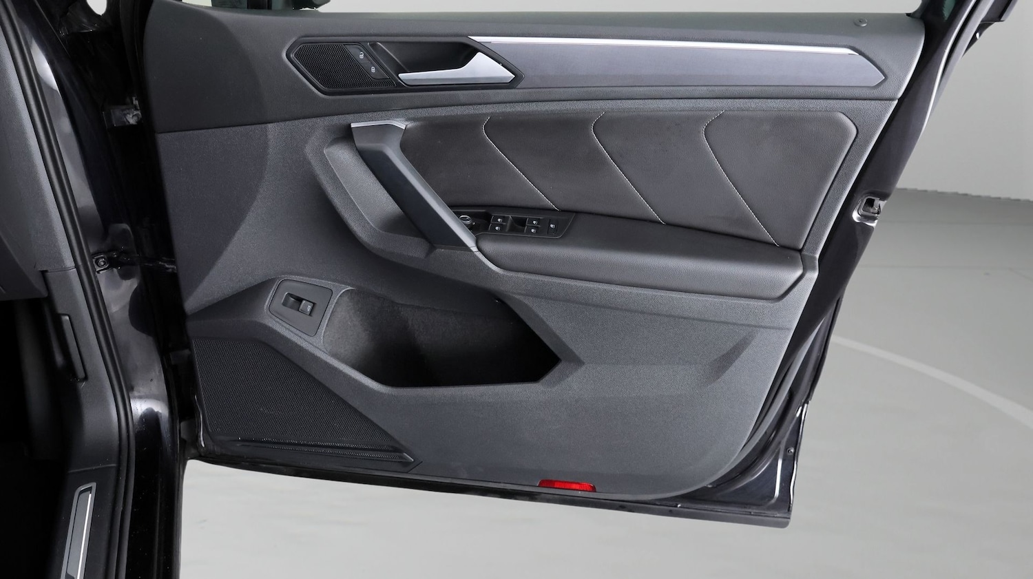 Used Volkswagen Tiguan 2019 for sale - 77314162: Photo 14