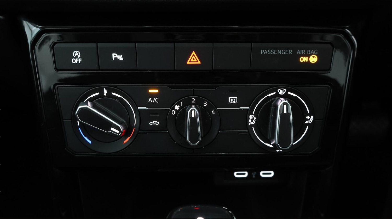 Used Volkswagen T-Cross 2023 for sale - 76690031: Photo 12