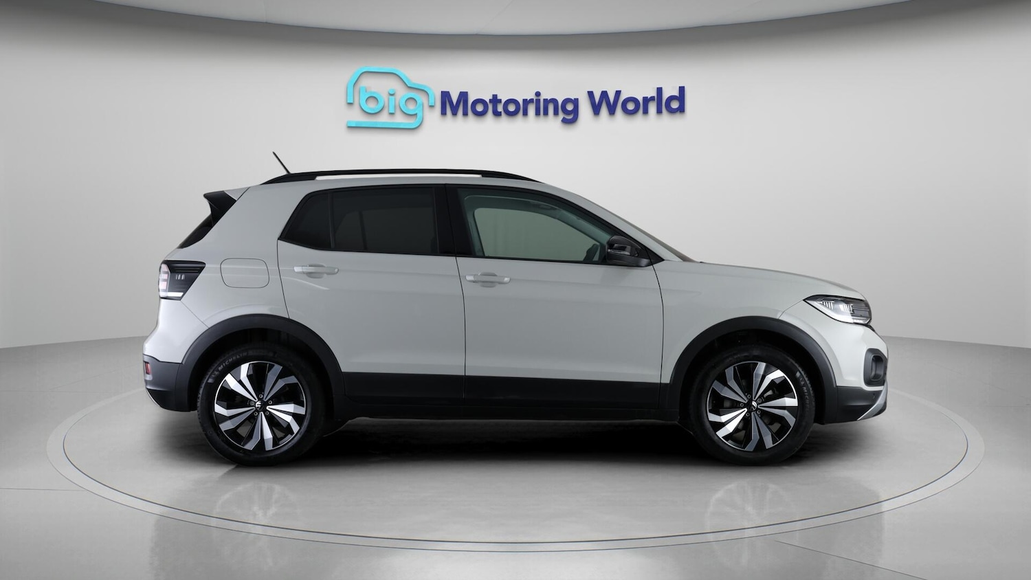 Used Volkswagen T-Cross 2023 for sale - 76690031: Photo 9