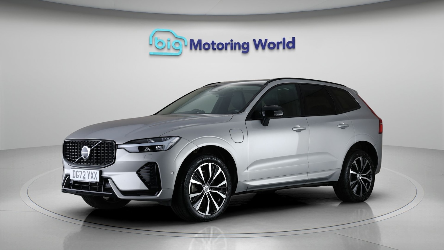 Used Volvo XC60 2023 for sale - 77890123: Photo 3