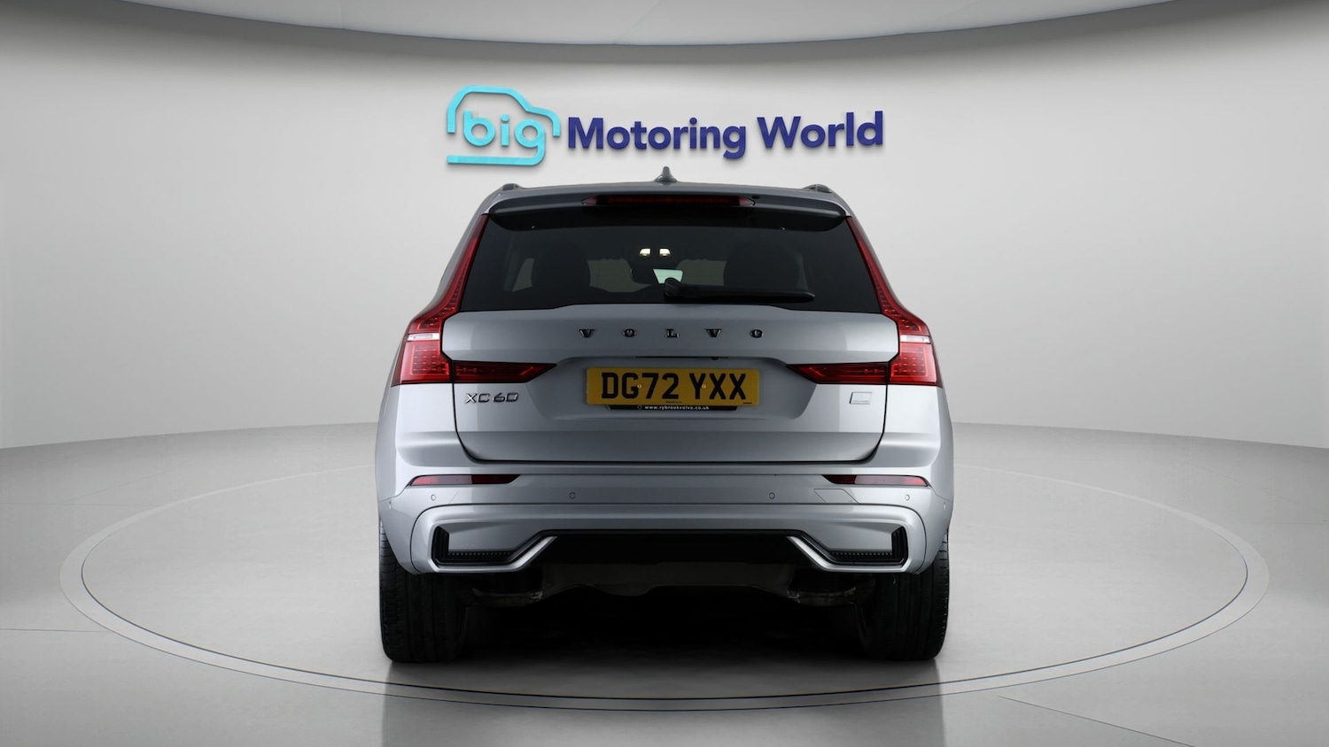 Used Volvo XC60 2023 for sale - 77890123: Photo 6