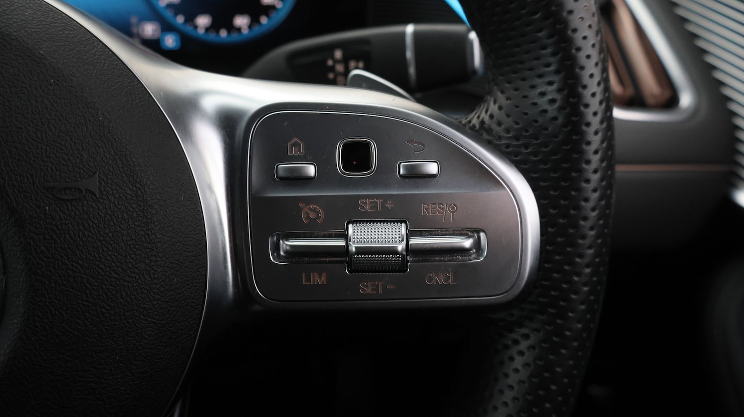 Used Mercedes-Benz EQC 2020 for sale - 77202380: Photo 20