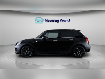 Used MINI Hatch 2020 for sale - 77363832: Photo