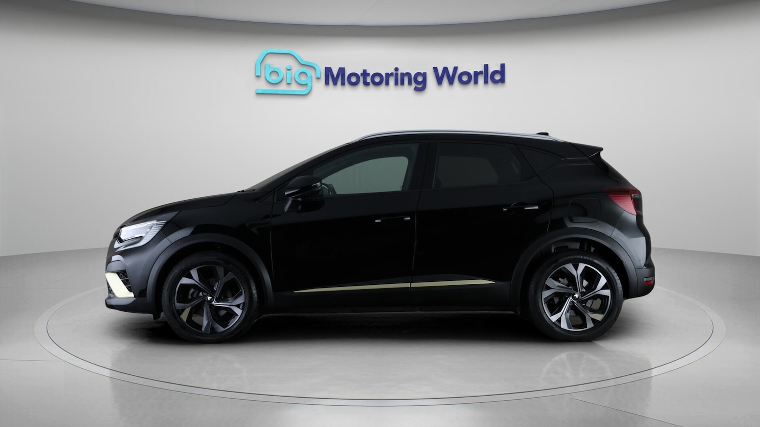 Used Renault Captur 2023 for sale - 76432939: Photo 5