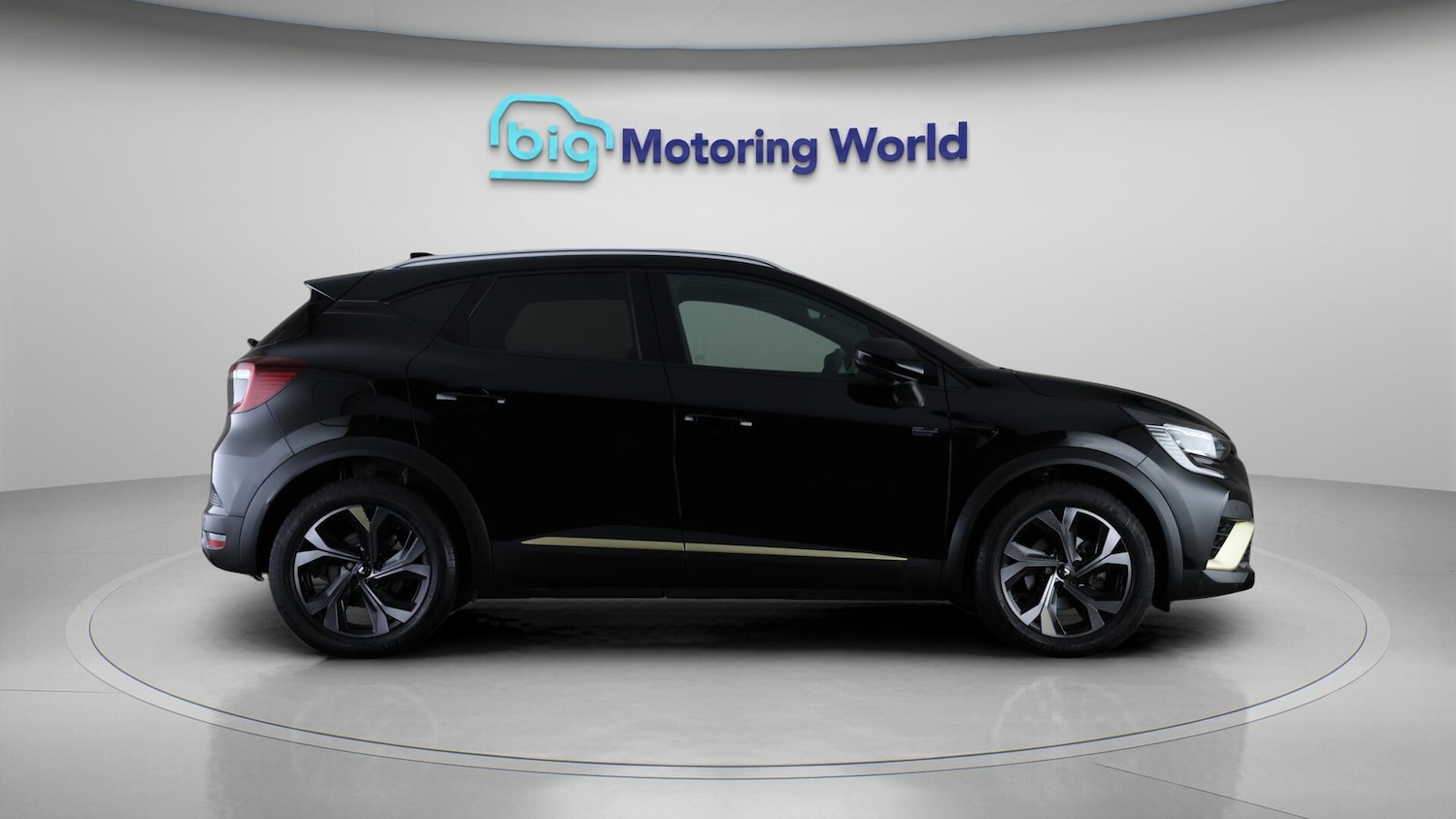 Used Renault Captur 2023 for sale - 76432939: Photo 9