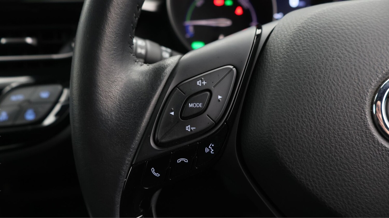 Used Toyota C-HR for sale - 77182230: Photo 21