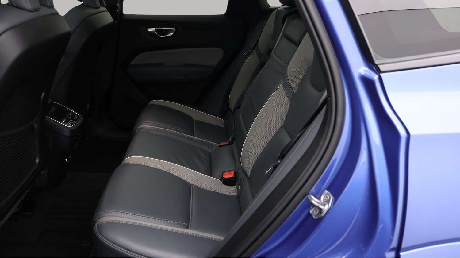 Used Volvo XC60 2020 for sale - 76715456: Photo 17