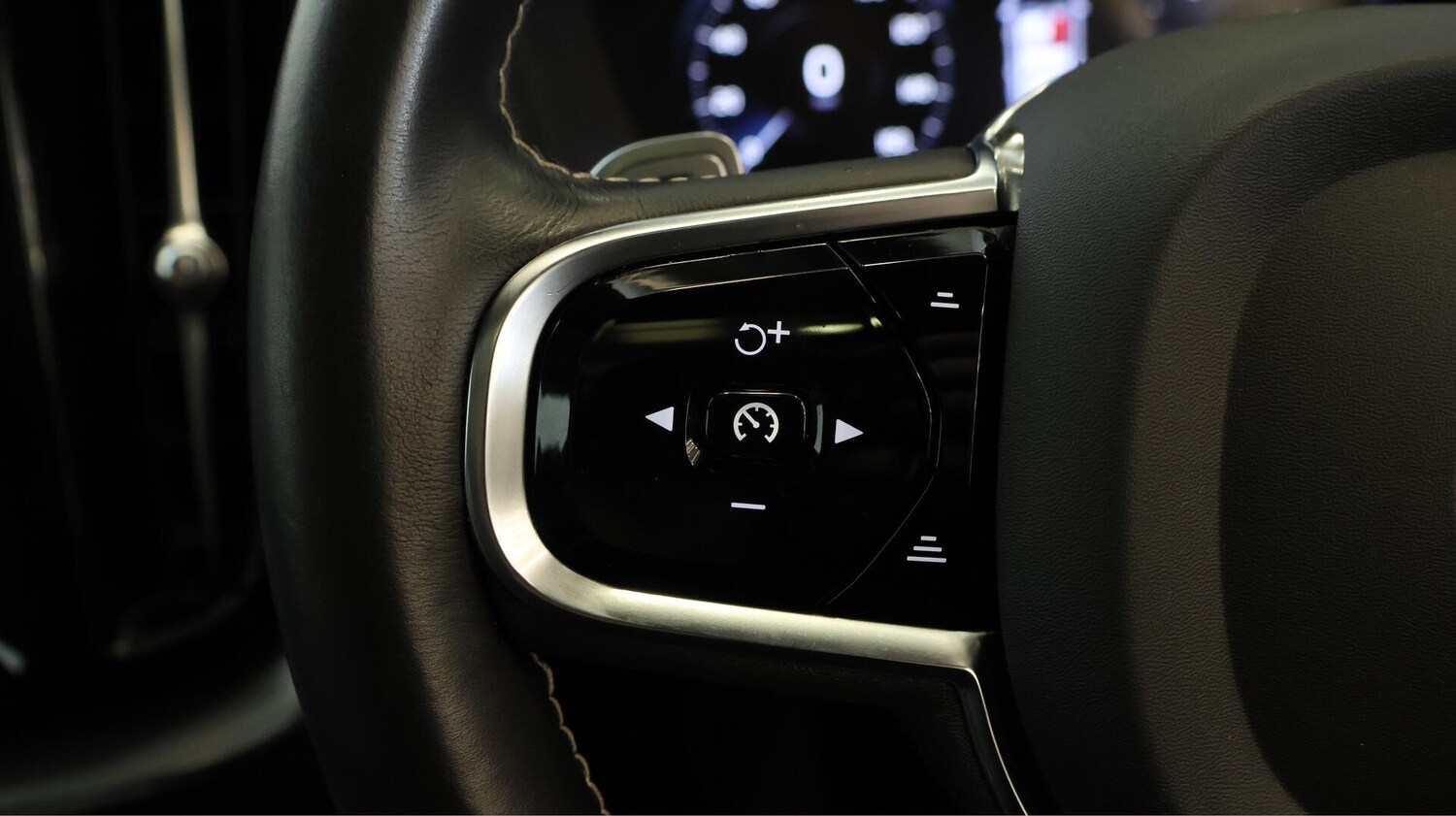 Used Volvo XC60 2020 for sale - 76715456: Photo 24